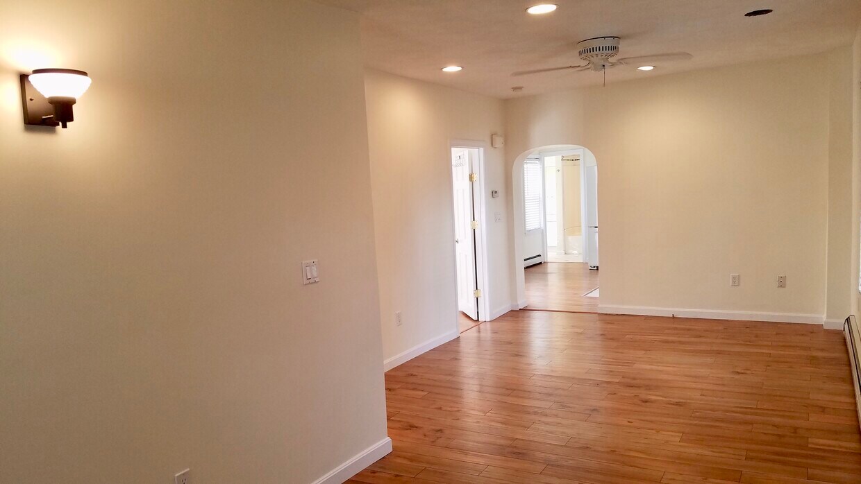 41 Phillip St Unit 41 First Floor, Coventry, RI 02816 Apartments in