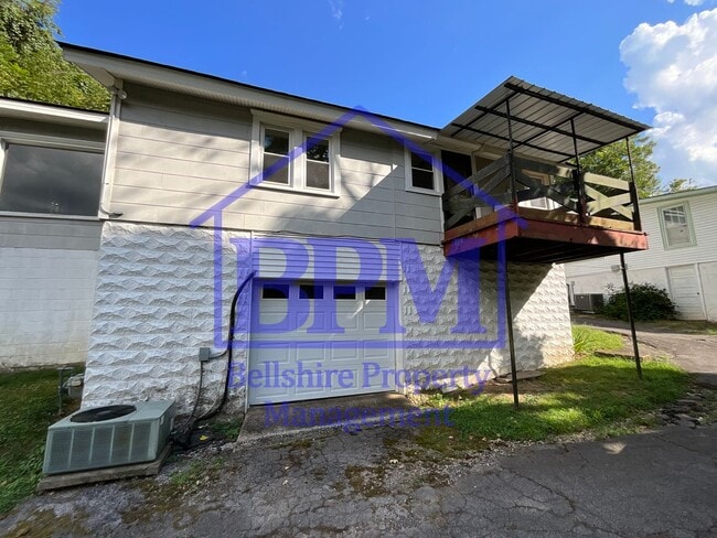 Building Photo - Charming 2-Bedroom Home in the Heart of Di...
