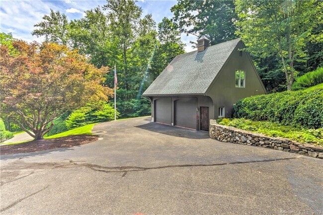 Building Photo - 361 Railtree Hill Rd