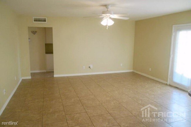 Building Photo - 1113 W Runion Dr