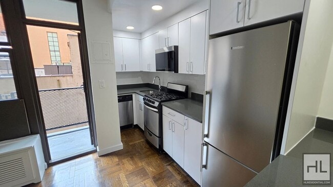 Building Photo - Murray Hill Studio with Private Balcony