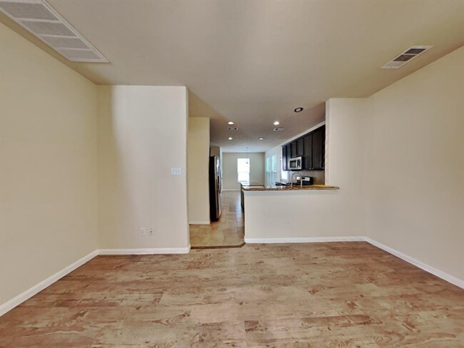 Building Photo - 25238 Hazel Ranch Dr