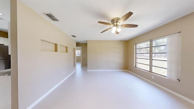 Building Photo - 4902 Largo Terrace