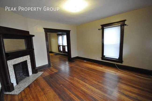 Building Photo - 29 E Blake Ave