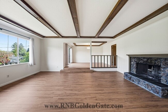 Foto del edificio - Gorgeous home with spacious yard in Kentfield for rent!