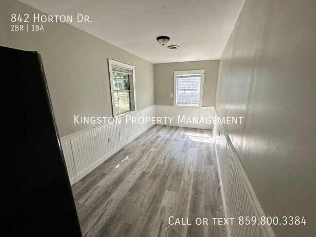 Building Photo - 842 Horton Dr