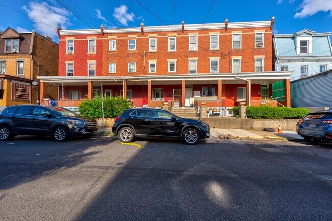 Foto del edificio - 3422 Ward St