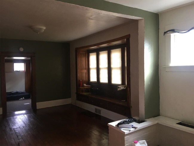 Foto del edificio - 830 Seymour Ave