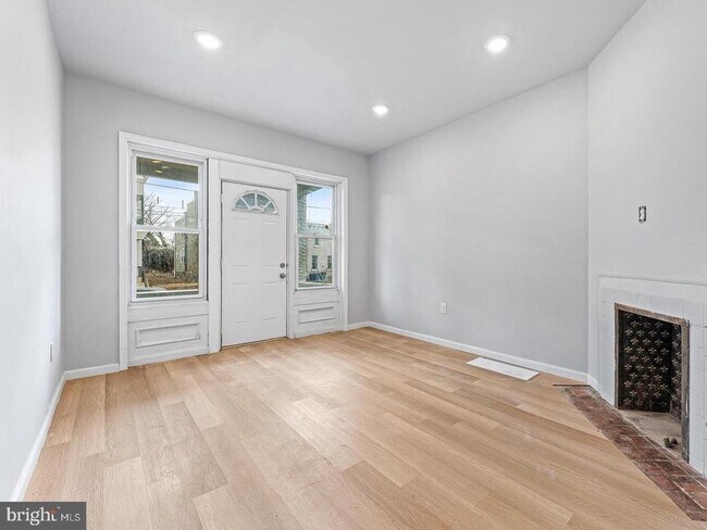 Building Photo - 1511 N 54th St