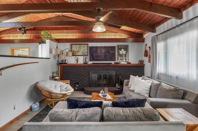 Photo - 37 Morrison Rd House