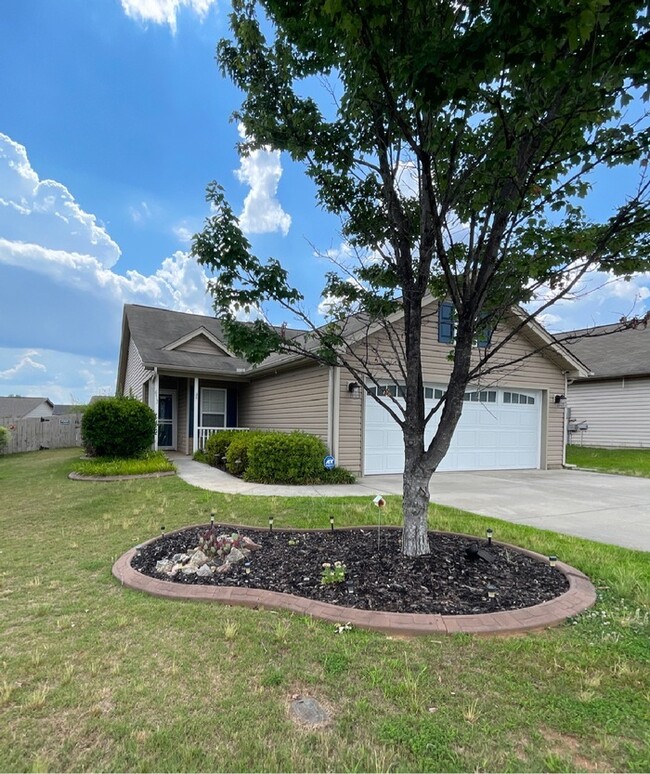 Building Photo - Beautiful home in Boiling Springs