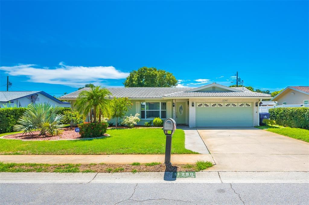 Foto principal - 11290 142nd St N