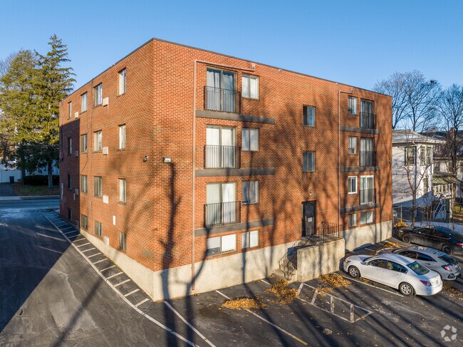 Foto del edificio - 76 Harvard St