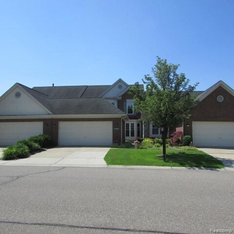 Foto principal - 39547 Village Run Dr