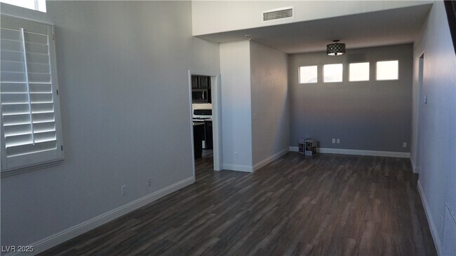 Foto del edificio - 9428 Aspen Glow Dr