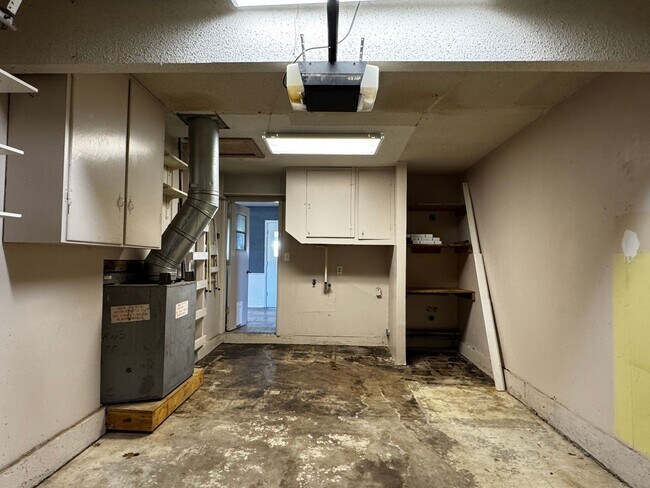 Foto del edificio - 3028 NE Pioneer Blvd