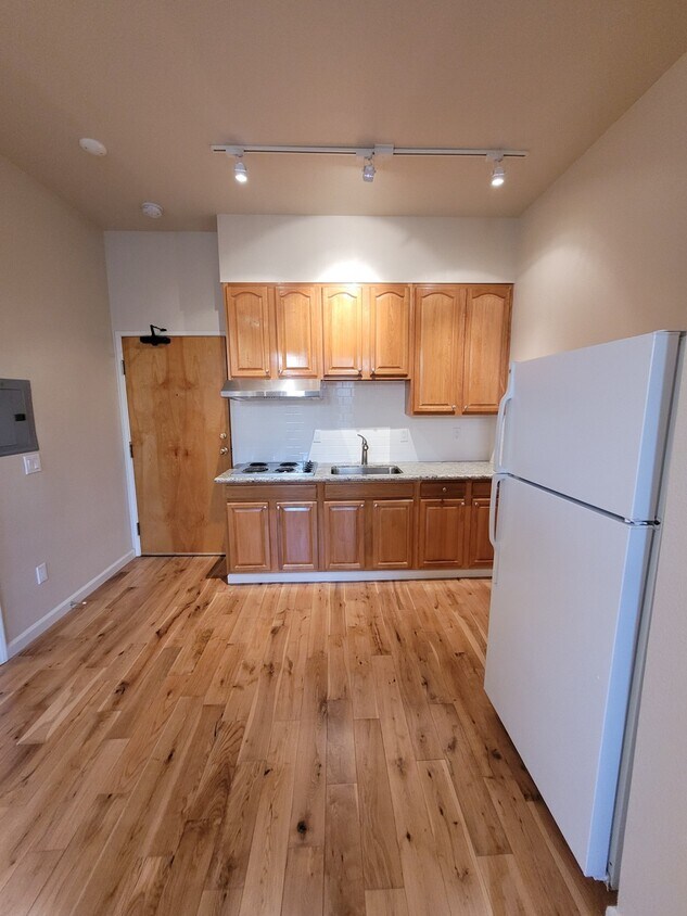 1010 Grant Ave Unit 36, San Francisco, CA 94133 Room for Rent in San Francisco, CA