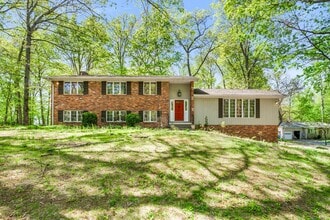 Building Photo - 5518 Woodlyn Rd