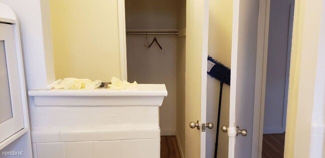 Foto del edificio - Studio, 1 bath  - 444 Avenue X 7