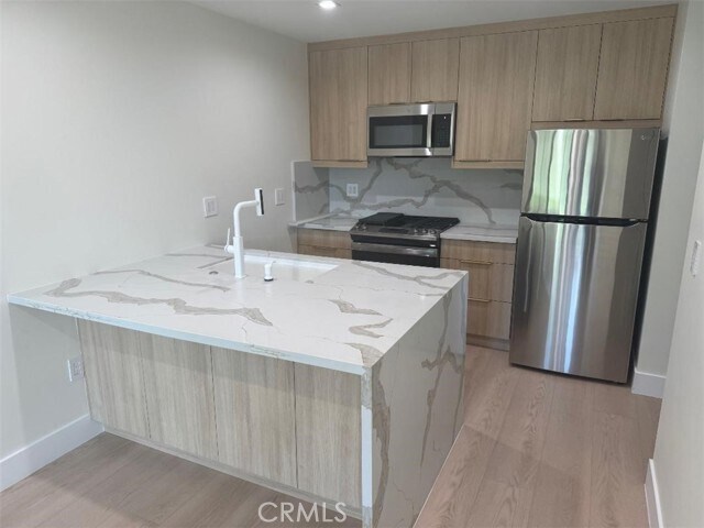 Foto del edificio - 2844 Fairmount Ave