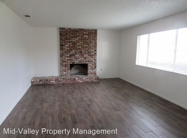 Building Photo - 2 br, 2 bath House - 2732 S. Sallee Court