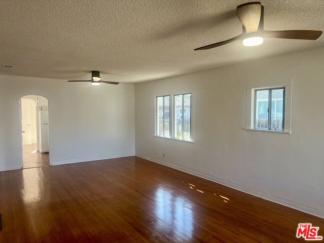 Building Photo - 4316 Perlita Ave