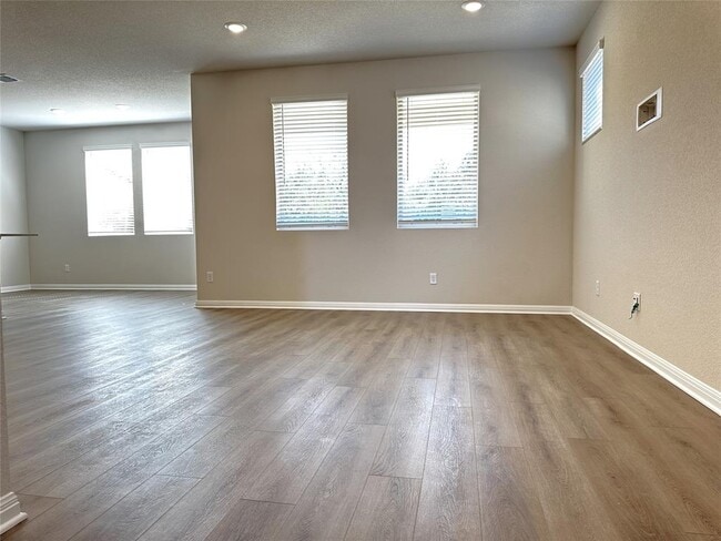 Foto del edificio - 103 Rita Blanca Bnd