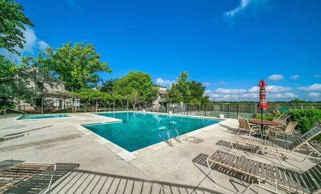 Foto del edificio - 222 T Bar M Dr