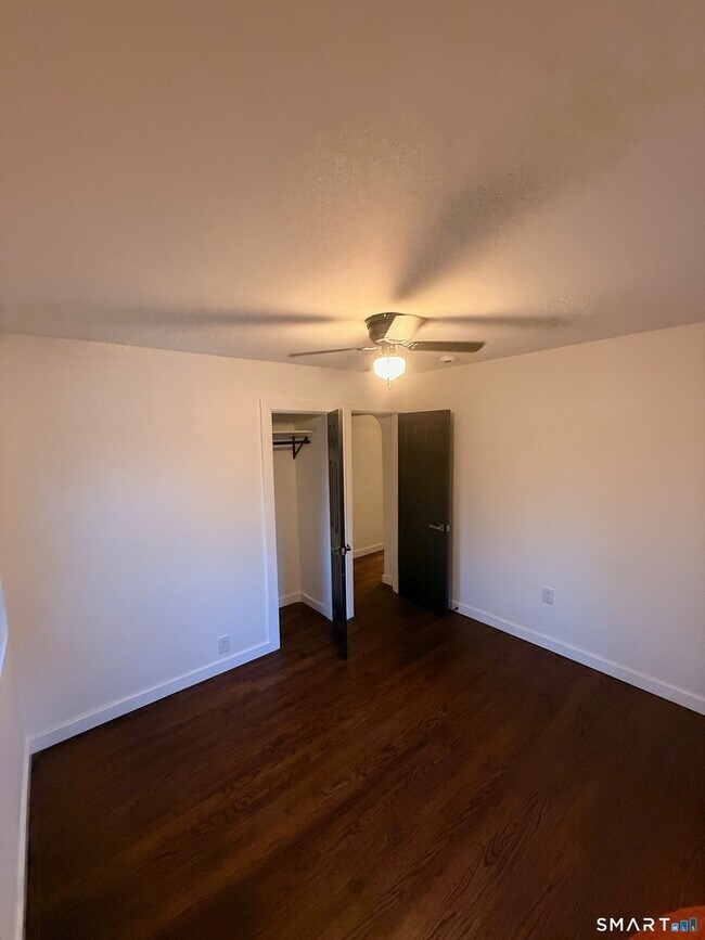 Foto del edificio - 8 Eddy Rd