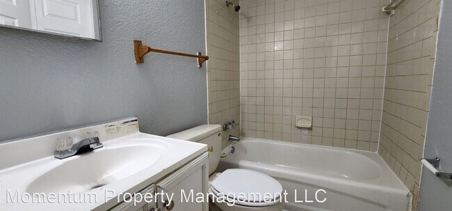 Foto del edificio - 2 br, 1 bath House - 1700 15th Ave S