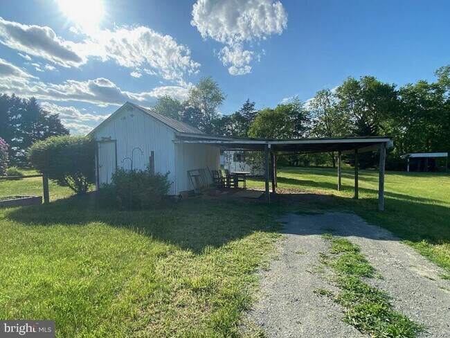 Foto del edificio - 22333 Zachary Taylor Hwy