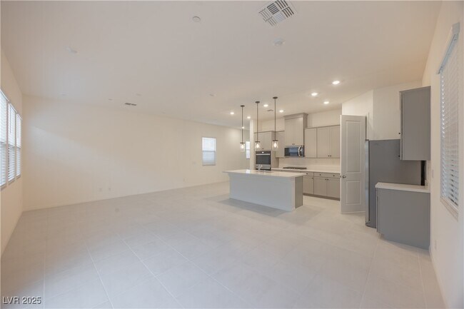 Foto del edificio - 95 Silver Run Ln