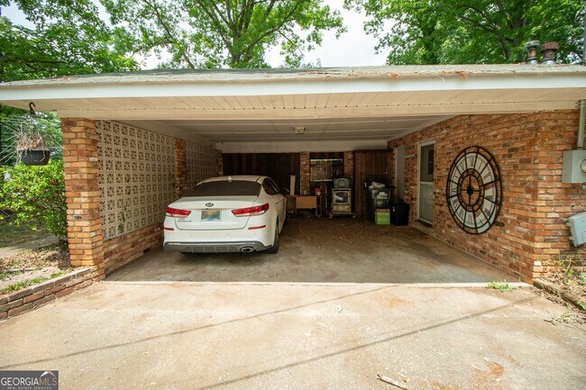 Foto del edificio - 1005 College Station Rd