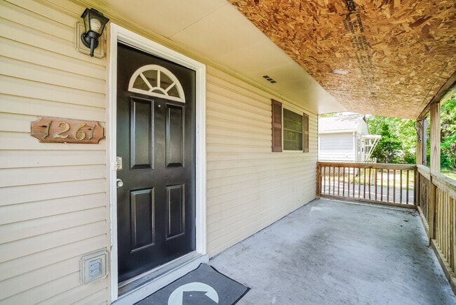 Building Photo - 1261 Grovewood Dr