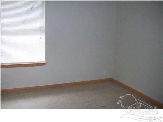 Building Photo - 1131 Lake Dr