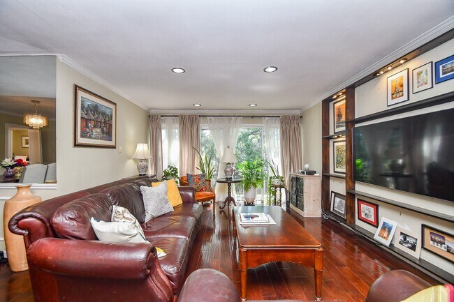 Building Photo - 5050 Ambassador Way