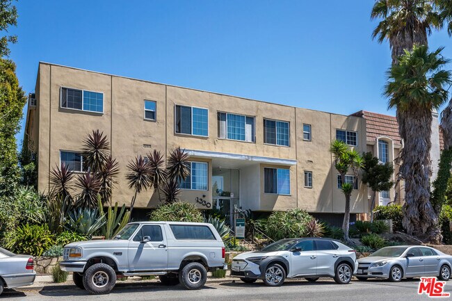 Foto del edificio - 1330 S Barrington Ave