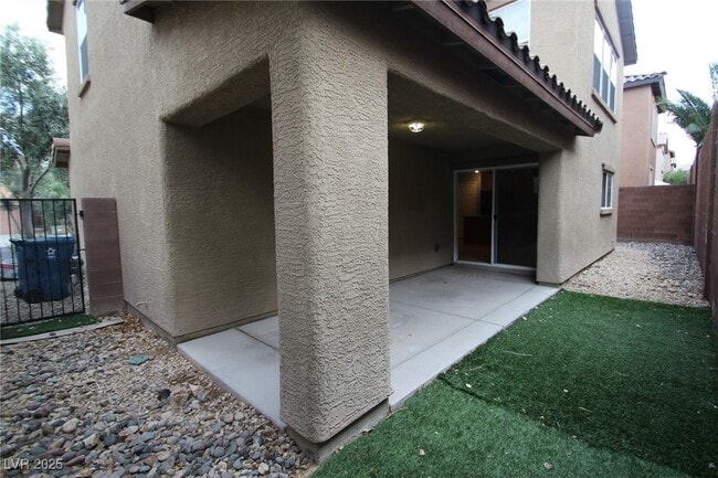 Building Photo - 11157 Salinas Pueblo St