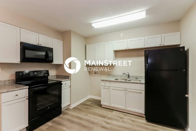 Foto del edificio - 3 Bedroom Pet-Friendly Home in Kansas City...