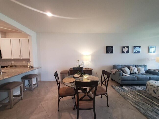 Building Photo - 15941 Clear Skies Pl