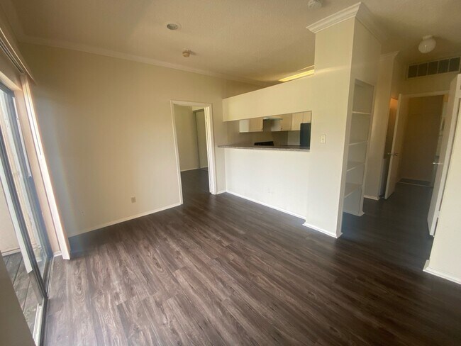 Building Photo - 7900 Bissonnet St