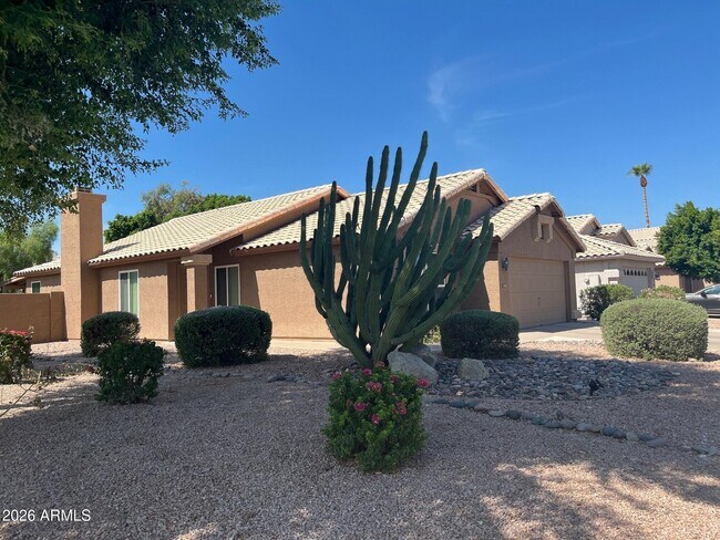 Foto del edificio - 1383 E Butler Cir