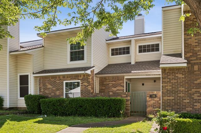 Foto del edificio - 724 Creekwood Ct