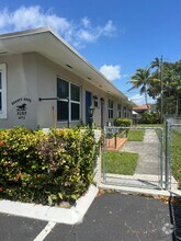Building Photo - 1085 W Flagler St