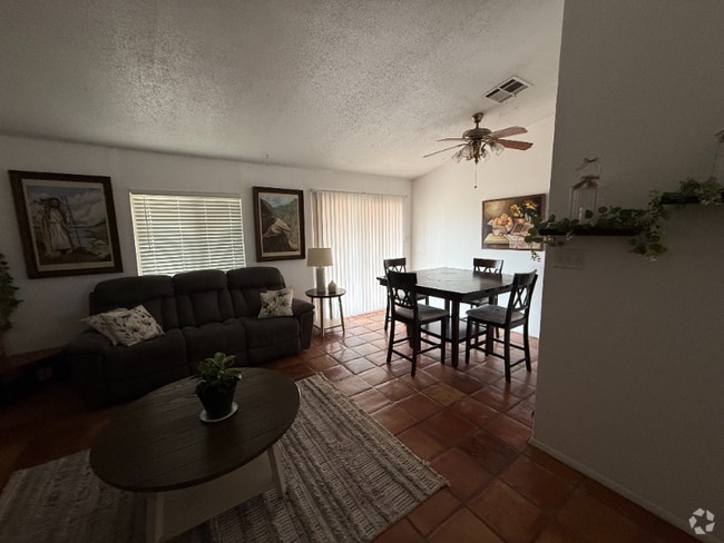 Building Photo - 7241 Village Dr