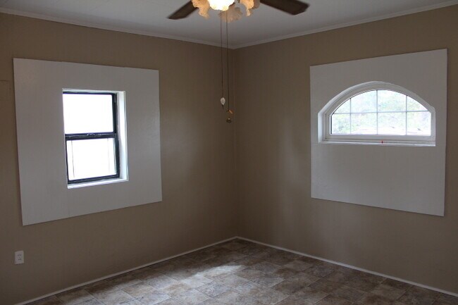 Foto del edificio - Coming Soon!!!! Cabin in Bonifay, FL