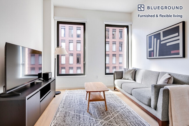 Building Photo - 244 W 29th St