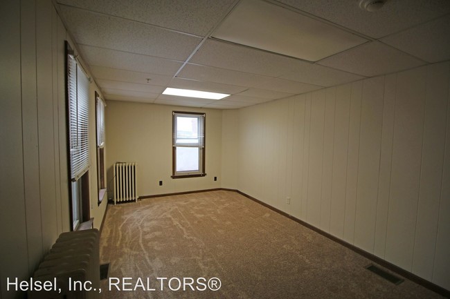 Building Photo - 33 W Middle St