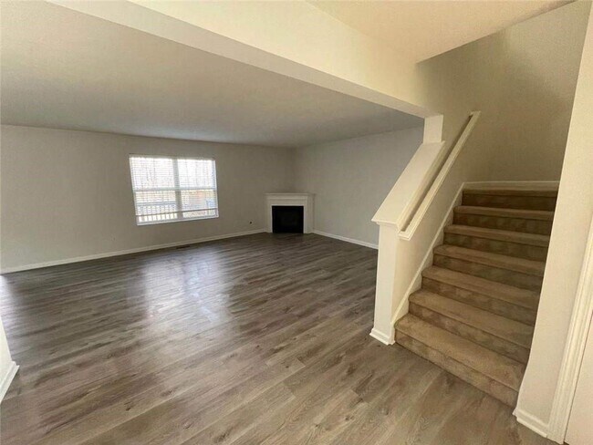 Building Photo - 17329 Retford Dr