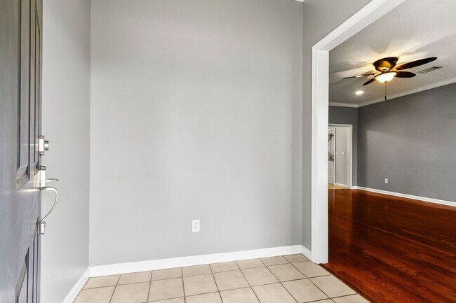 Foto del edificio - 4310 Revere Way
